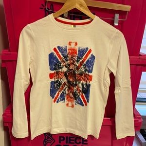 Boy’s Long Sleeve Tshirt. Size 12A (French)